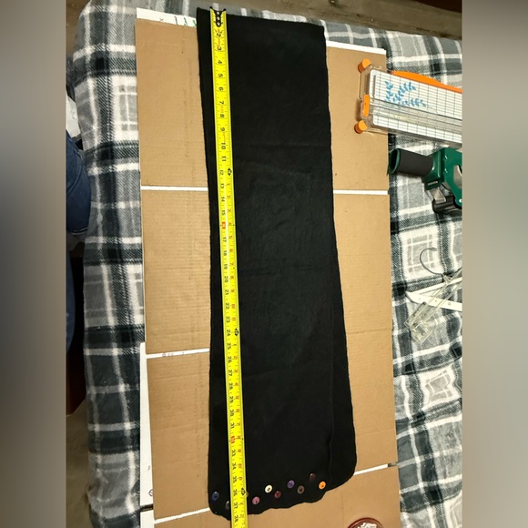 Amor A La Vida Alpaca Blend Black Scarf Button Details Artsy Winter Layers - Picture 6 of 6